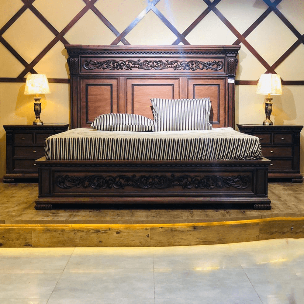Elegant Chinioti Tudor Bed